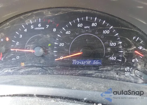 2010 Toyota Camry z USA, uszkodzony, nr VIN 4T1BF3EK7AU103425